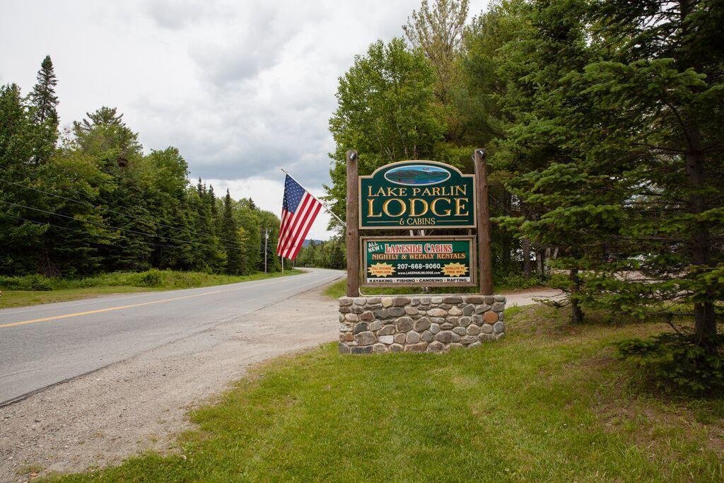 Lake Parlin Lodge & Cabins West Forks المظهر الخارجي الصورة