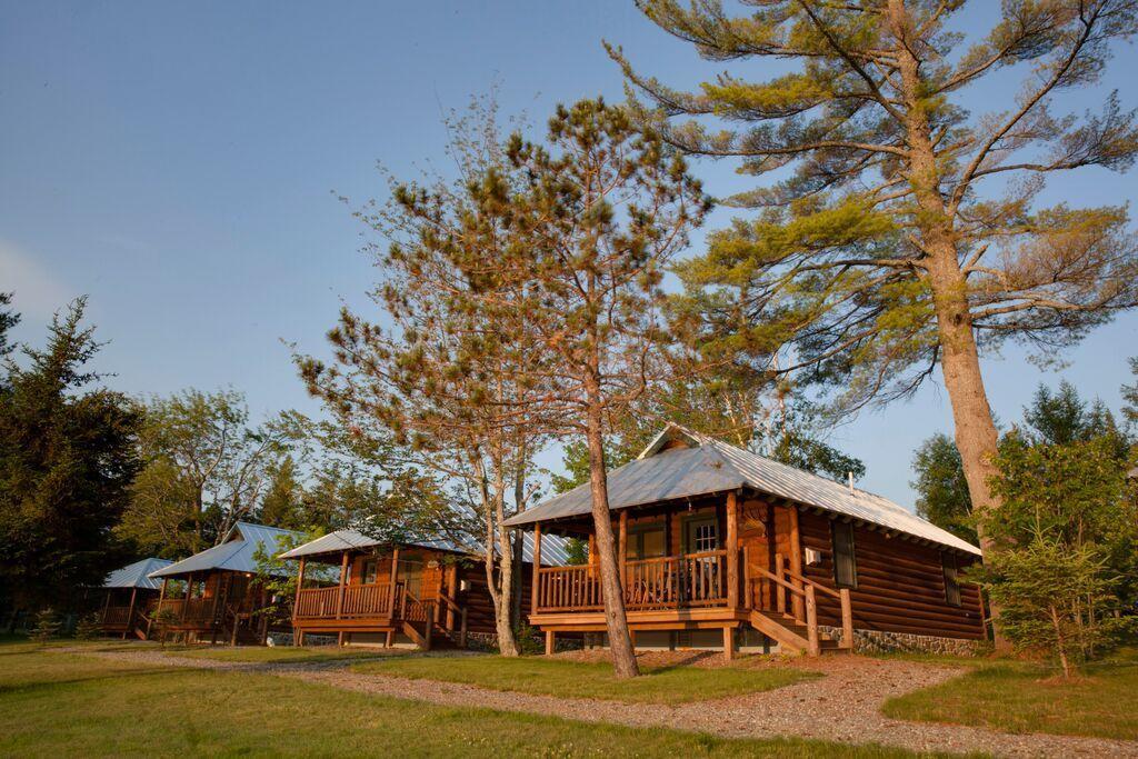 Lake Parlin Lodge & Cabins West Forks المظهر الخارجي الصورة