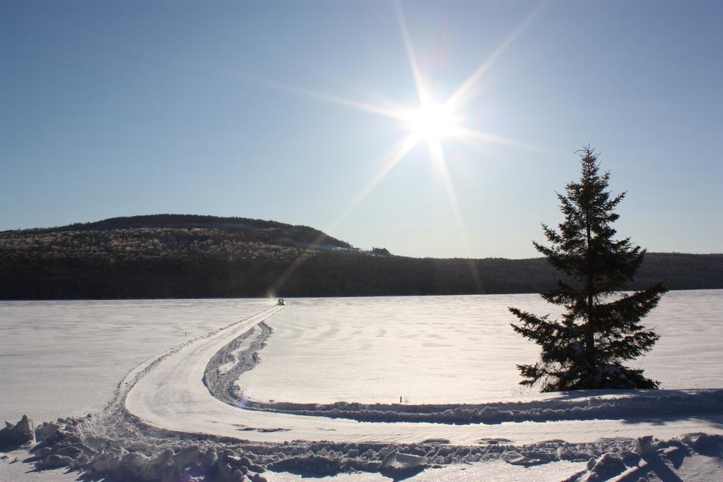 Lake Parlin Lodge & Cabins West Forks المظهر الخارجي الصورة