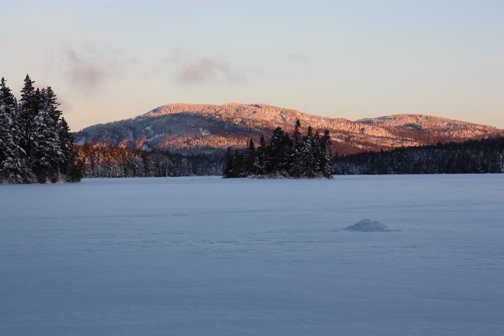 Lake Parlin Lodge & Cabins West Forks المظهر الخارجي الصورة