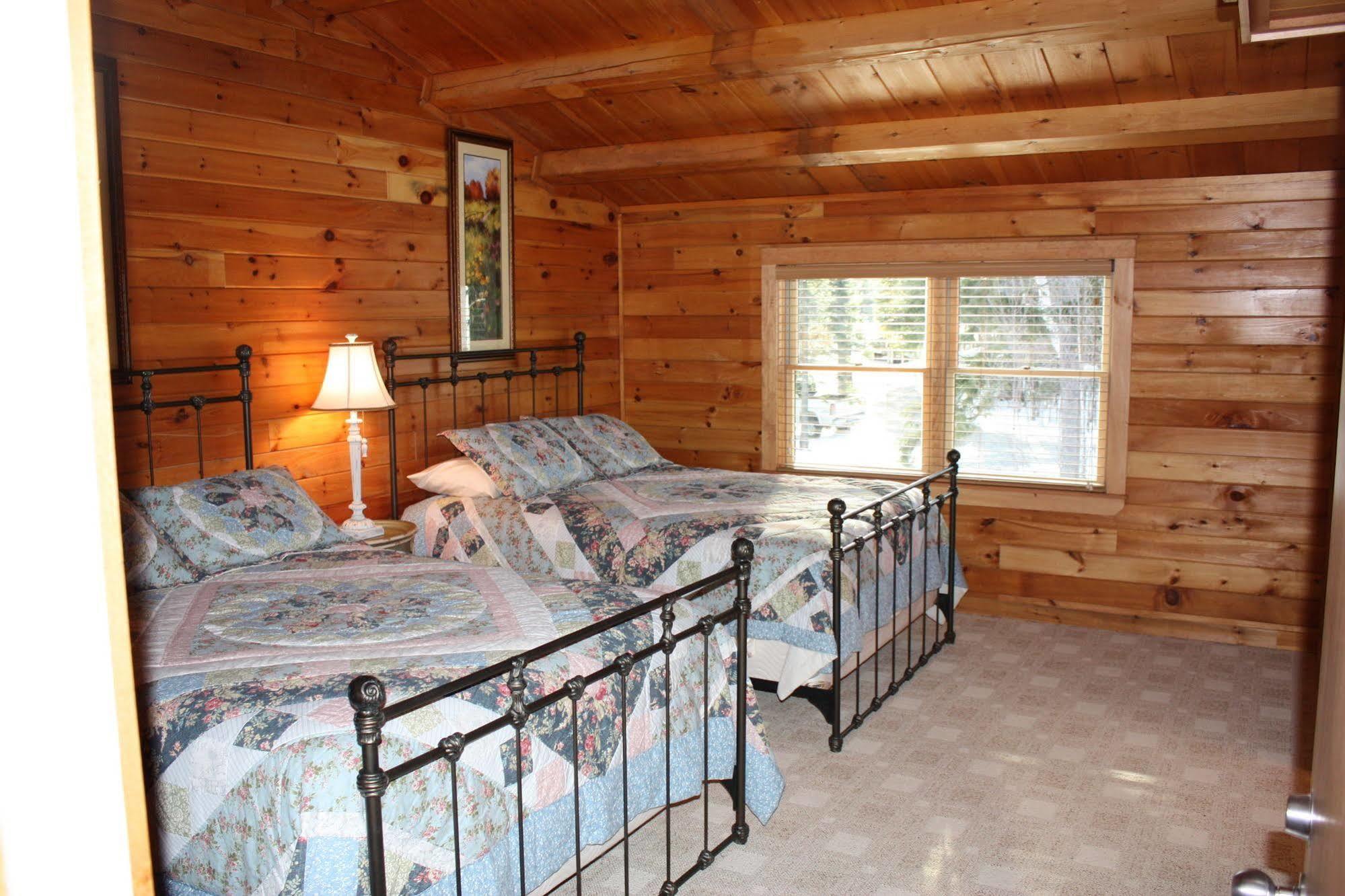 Lake Parlin Lodge & Cabins West Forks المظهر الخارجي الصورة