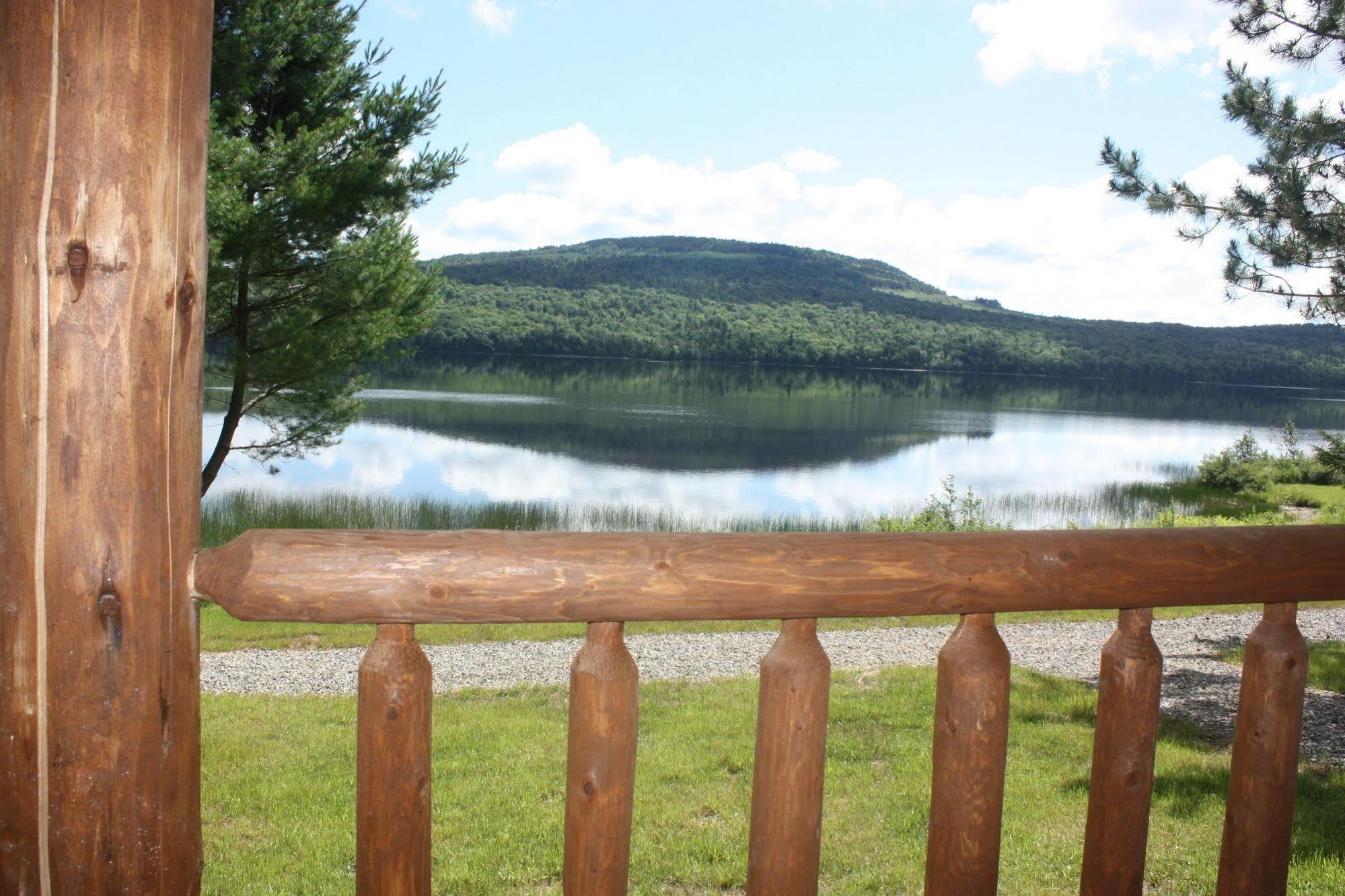 Lake Parlin Lodge & Cabins West Forks المظهر الخارجي الصورة